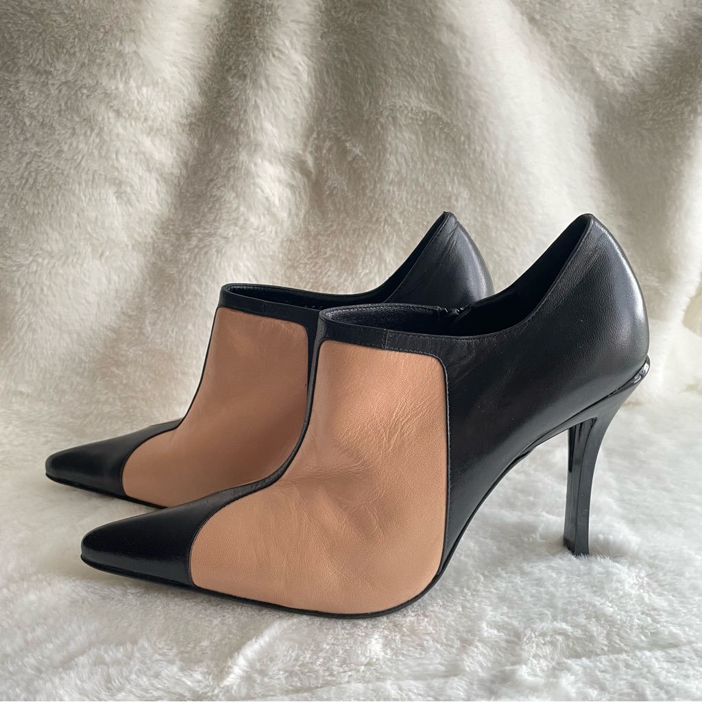 Casadei Heeled Shoes, Black And Beige, 3.75 Inches Tall, Size 7b